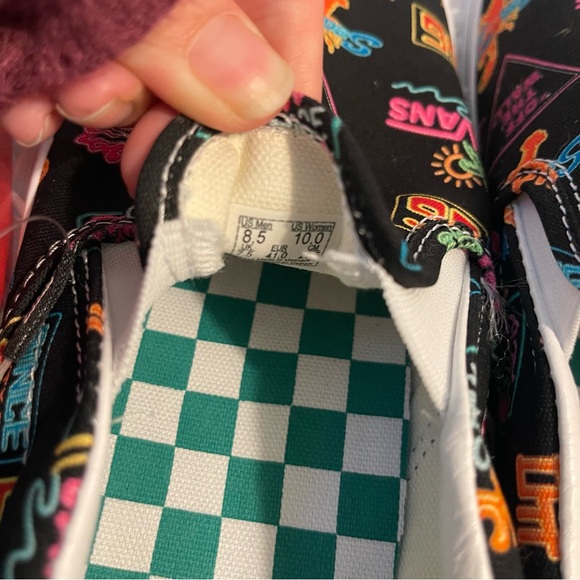 Rare Vans Market Black/ Neon Slip On seafood lobster Chinese characters sneakers - Picture 3 of 10